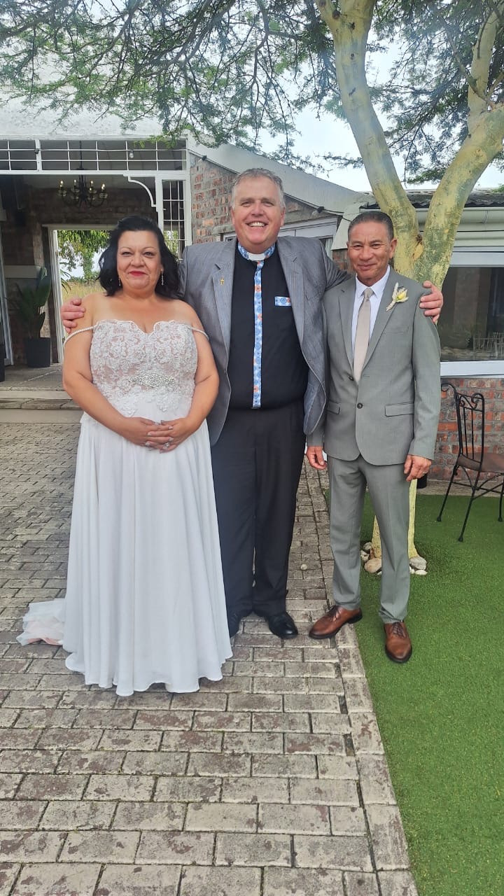 Wedding ceremony by Dr. Gerrit Rademeyer in Ohrigstad