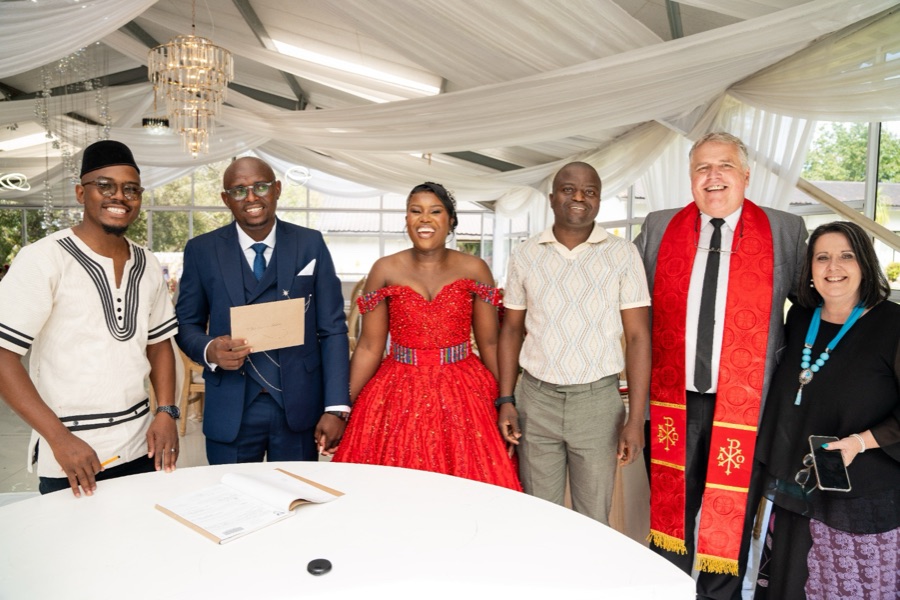 Wedding ceremony by Dr. Gerrit Rademeyer in Ohrigstad