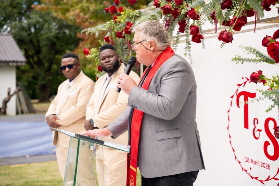 Wedding ceremony by Dr. Gerrit Rademeyer in Ohrigstad